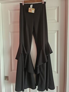 Black Ruffle-Flare Stretch Pants